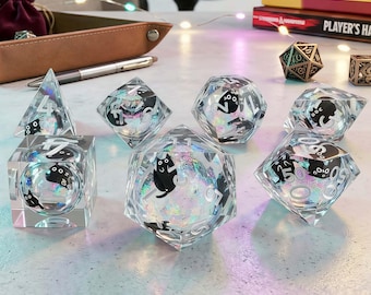 Liquid Core Cat Dice Set, Sharp Edge Resin Polyhedral Dice, Glitter Swirl Black Dice