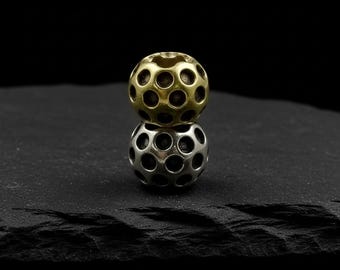 Juego de 2 cuentas EDC tácticas de latón con hoyuelos: abalorio con textura de panal para cuchillos, llaveros y accesorios de paracord. Latón acabado a mano.