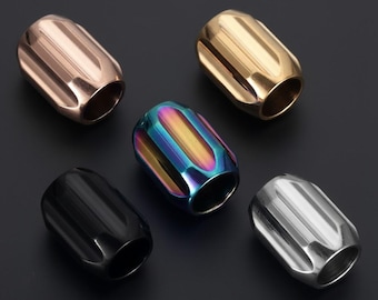 Juego de dos cuentas ranuradas de acero inoxidable y titanio para cordón EDC de paracord, cuchillo, llavero o tirador de cremallera.