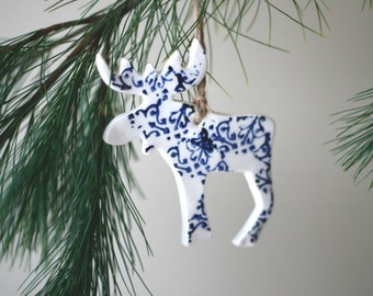 Porcelain Moose ornament / artetmanufacture/ Orignal en porcelaine