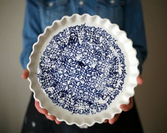 La tourtière d'Annette, white and blue - Pie plate - artetmanufacture