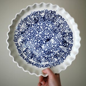 La tourtière d'Annette, white and blue Pie plate artetmanufacture image 2