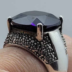 Vintage Deep Purple CZ Ring in 925 Sterling Silver
