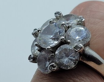 Vintage White Crystal Ring in 925 Sterling Silver