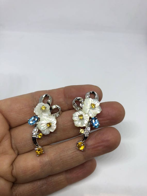 Vintage Genuine Gemstone  Mother of Pearl Flower … - image 6