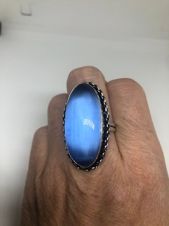 Vintage Blue Cats Eye Art Glass Ring Size 7 - image 7