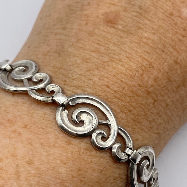 Vintage 925 Sterling Silver Filigree Flower Bracelet