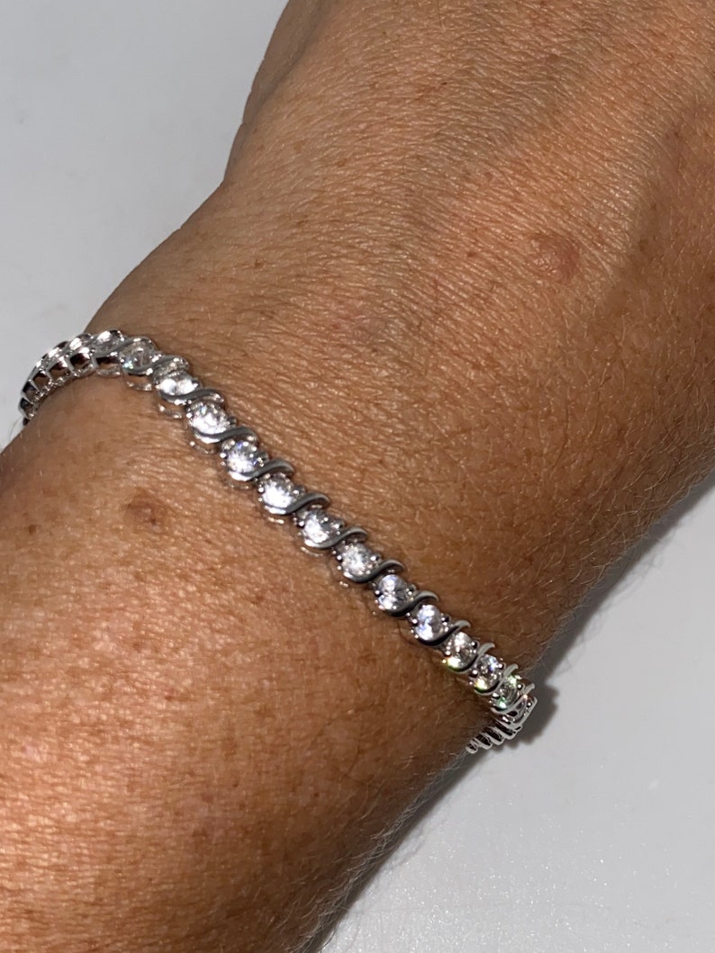 Handmade Genuine White Sapphires Rhodium Finished 925 Sterling Silver Tennis Bracelet