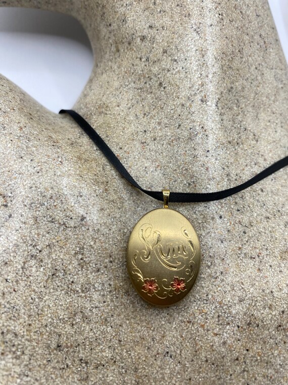 Vintage Heart Locket Choker Gold Filled MOM Neckl… - image 2