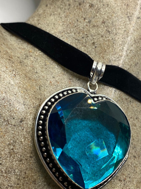 Vintage Blue Glass Heart Antique Black Velvet Rib… - image 7