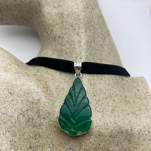 Vintage Green Aventurine Jade Choker Silver Finish Necklace Pendant