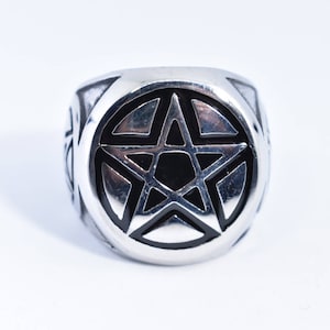 Vintage Gothic Silver Stainless Steel Pentacle Star Mens Ring image 1
