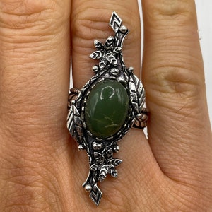 Vintage Green Nephrite Jade Ring