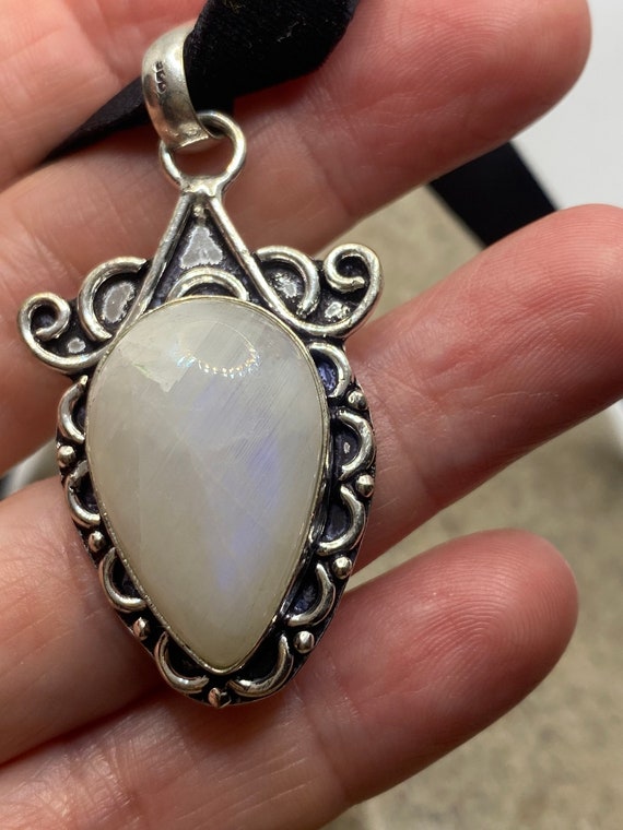 Vintage Rainbow Moonstone Choker Pendant Necklace - image 3