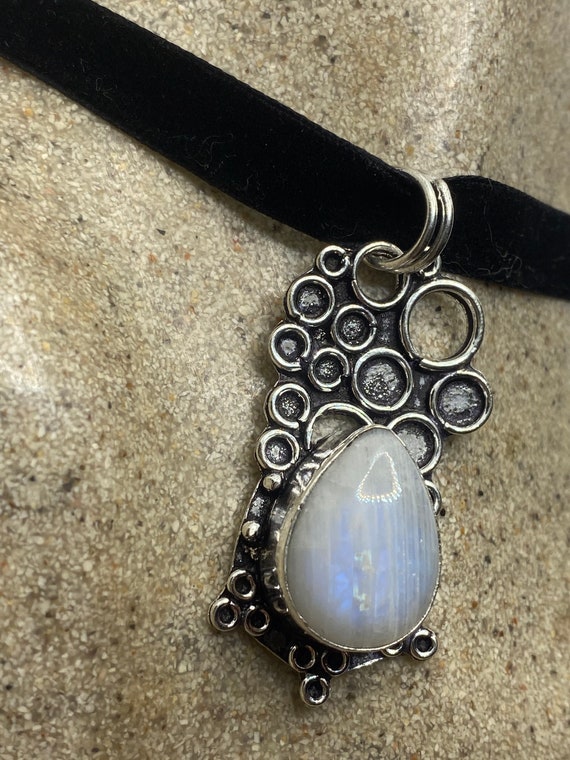 Vintage Rainbow Moonstone Choker Pendant Necklace - image 3