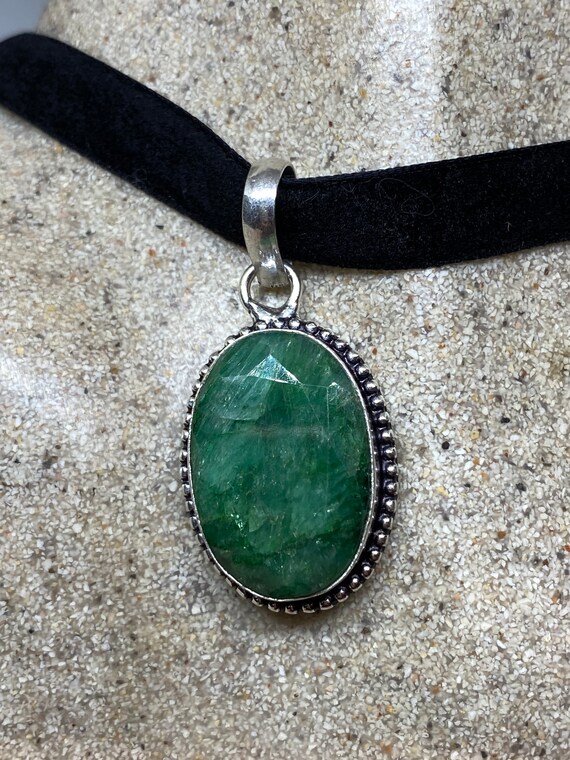 Vintage Green Raw Emerald Crystal Choker Pendant - image 5