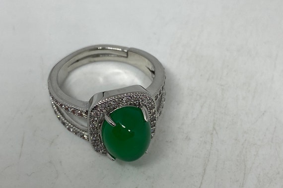 Vintage Lucky Green Nephrite Jade Ring - image 6