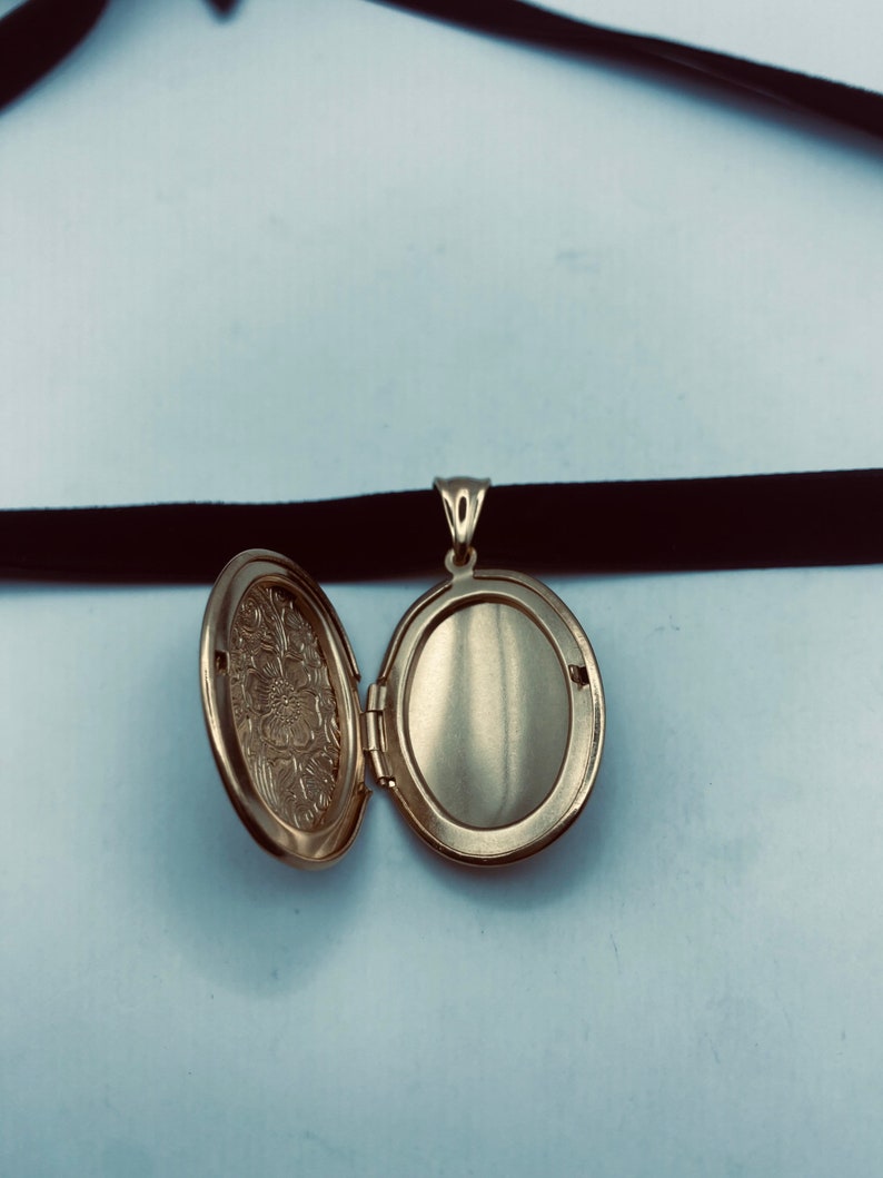Vintage Flower Locket Choker Golden Stainless Steel Deco - Etsy