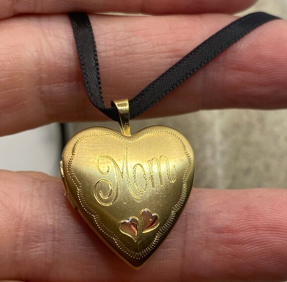 Vintage Gold Locket Tiny Heart 9k Gold Filled Pendant Photo Memory