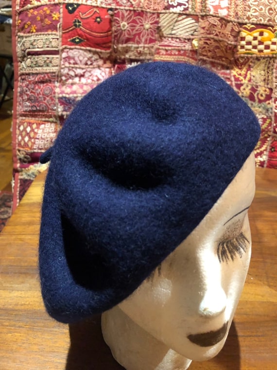 Vintage Blue Beret hat excellent condition. Vintage Beret Hat With Bow, Vintage Hat, 1960s Hat, 1970s  main image 4