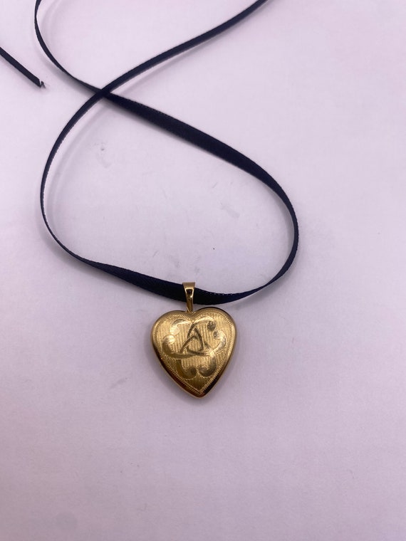 Vintage Heart Flower Locket Choker Gold Filled Ne… - image 3