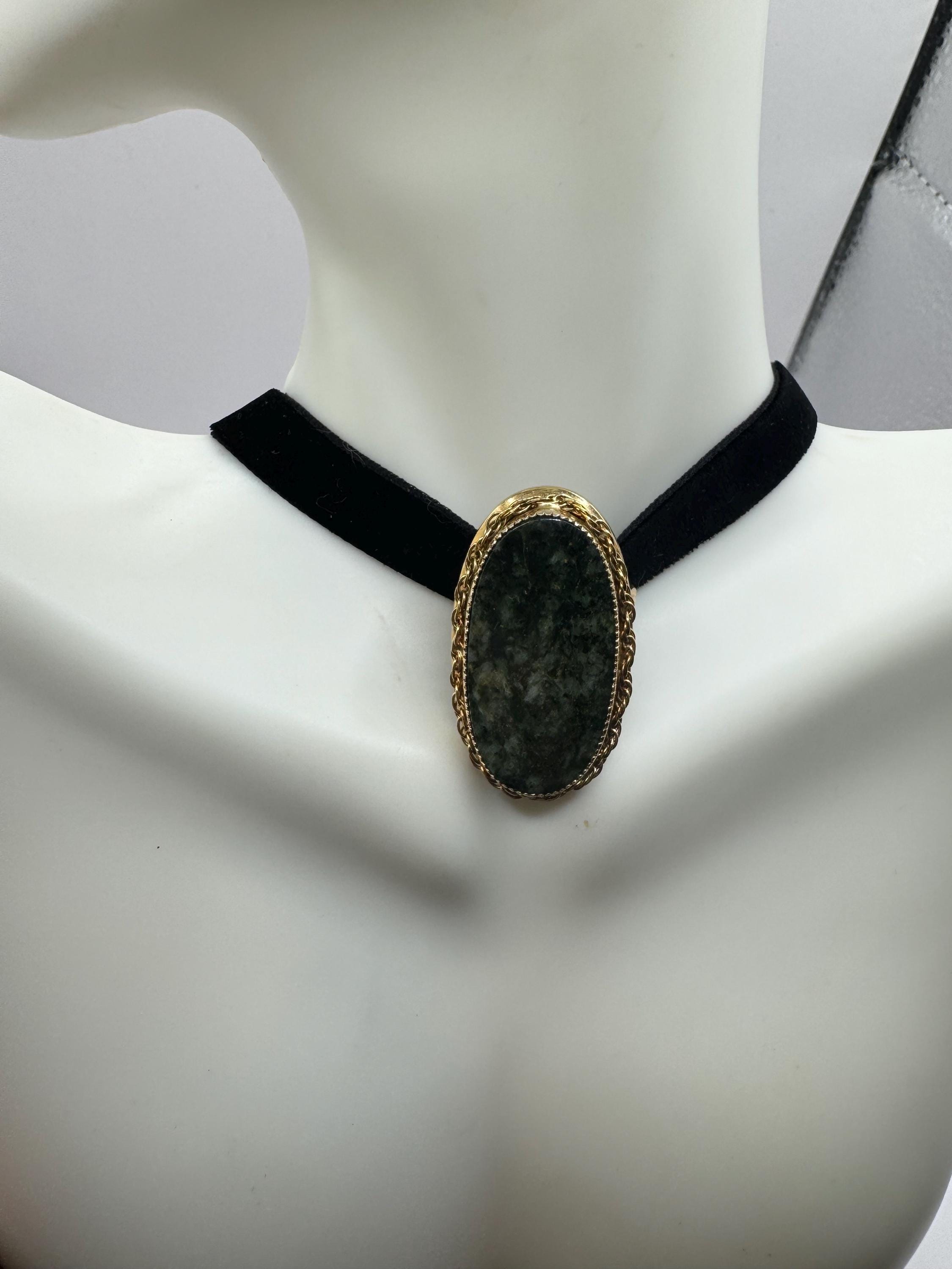 Vintage Green Jade Yellow Gold Filled Brooch Pin