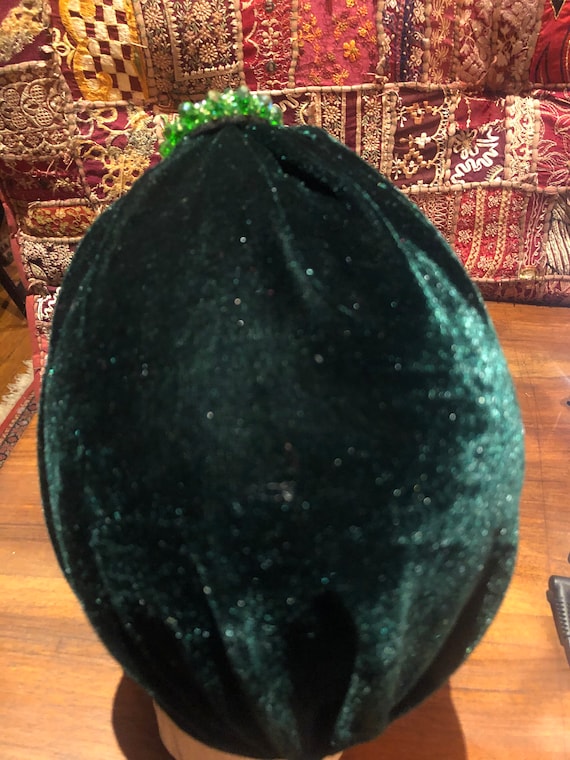 Vintage Green Stretch Velvet Deco Turban Hat - image 5