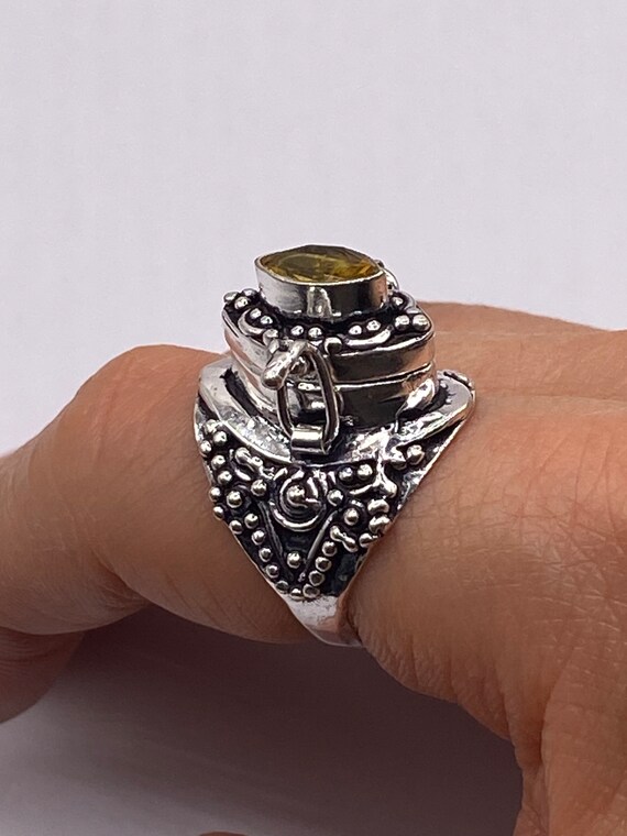 Vintage White Bronze Poison Pillbox Ring - image 4