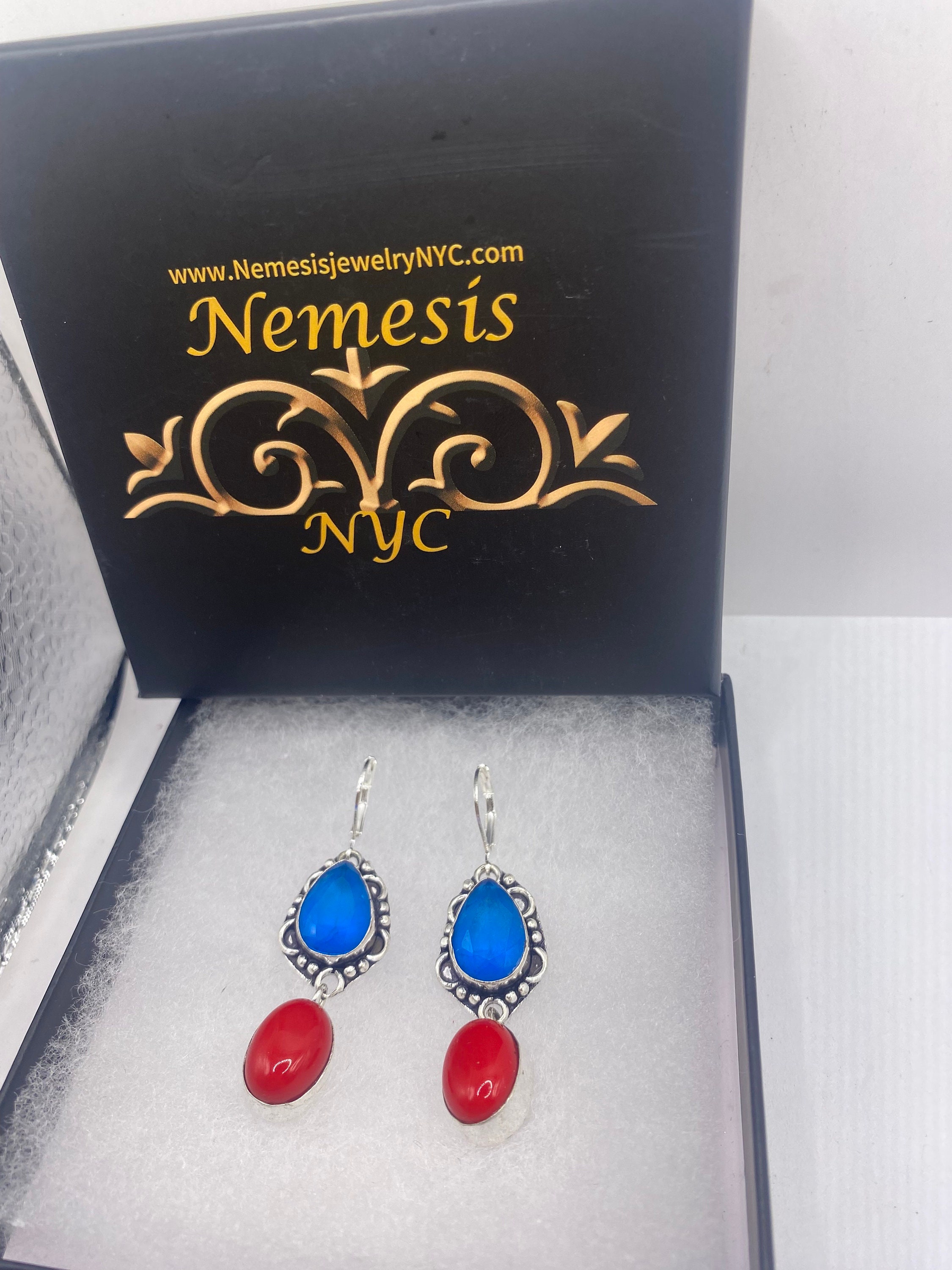 Boucle D'oreille Ancienne En Argent Massif Traditionnel Avec Corail Rouge - Occasion Authentique
