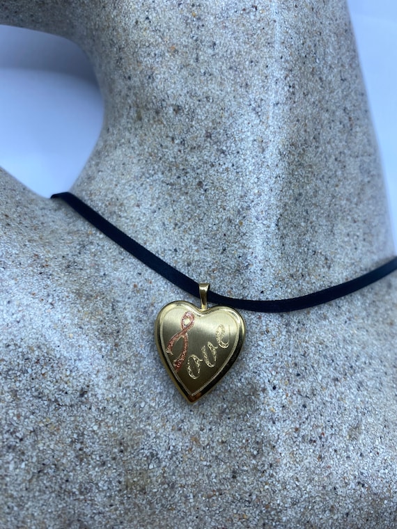 Vintage Gold Locket | Tiny Heart 9k Gold Filled Pe