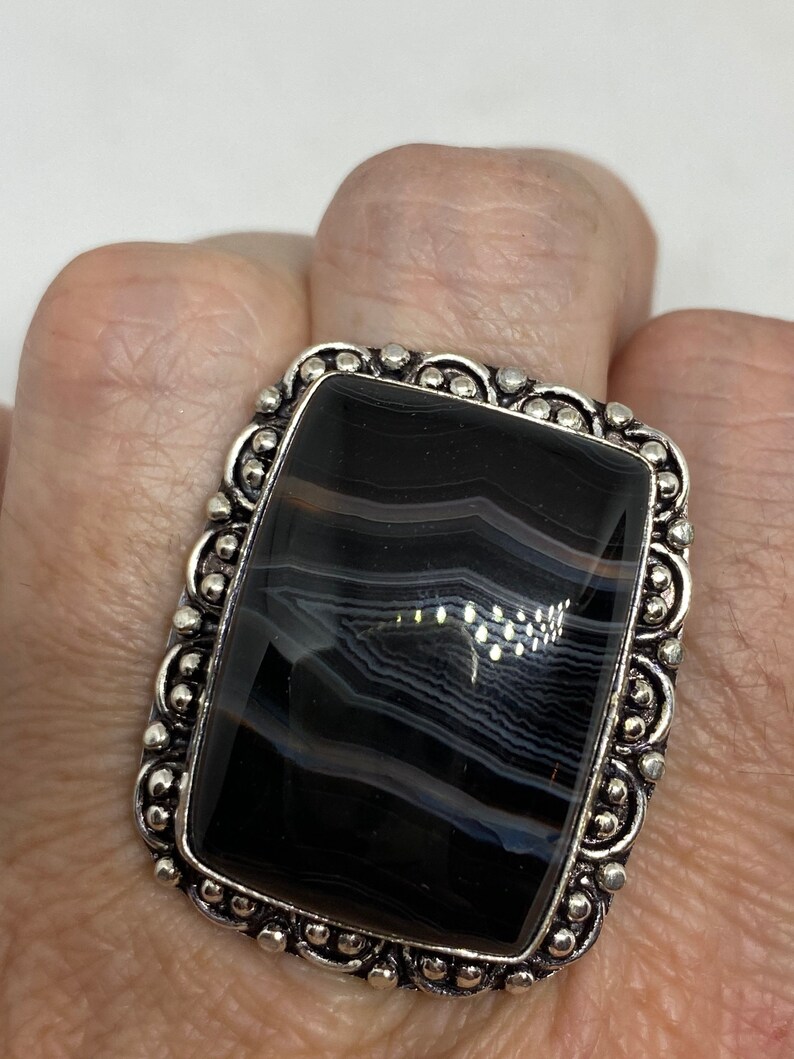 Vintage Black and White agate Cocktail Ring