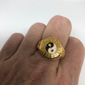 Vintage Ying Yang Mens MArtial Arts Golden Stainless Steel Enamel Ring