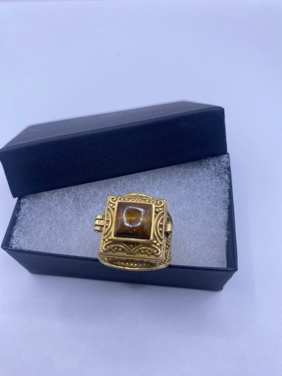 Vintage Gold Tigers Eye Brass Poison Pillbox Ring - image 8