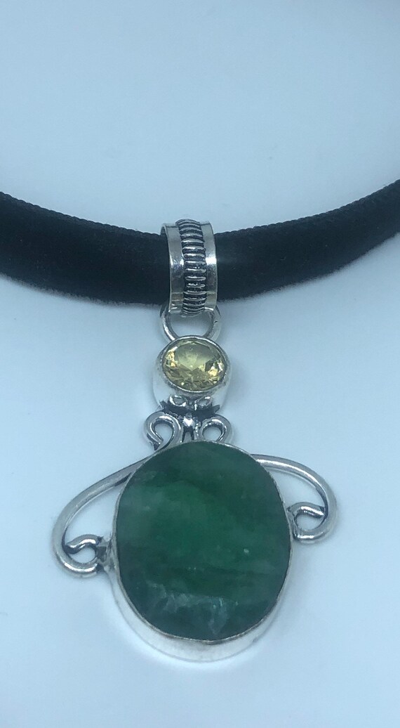 Vintage Green Raw Emerald Crystal Choker Pendant - image 5