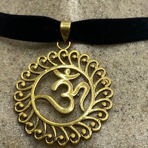 Vintage Ohm Shanti Bronze Velvet Choker Necklace.