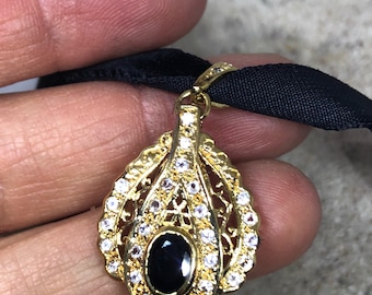 Gargantilha Vintage de Safira Azul, Prata de Lei 925, Pingente Dourado