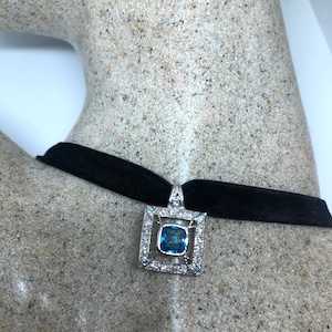 Vintage Genuine Blue Topaz 925 Sterling Silver Deco Choker Necklace Pendant