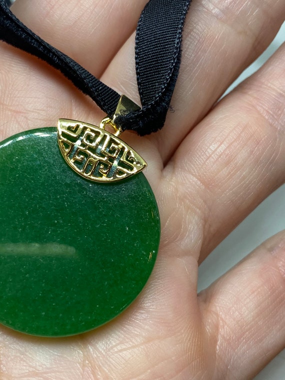 Vintage Green Jade Choker Gold Finish Necklace Pe… - image 4