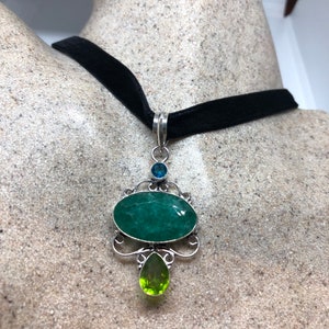 Handmade Vintage Green Chysopraise Crystal Choker Pendant