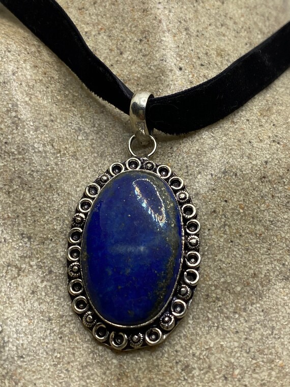 Vintage Blue Lapis Choker Necklace. - image 2