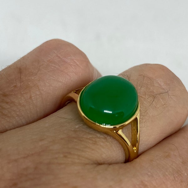 Vintage Lucky Green Nephrite Jade Ring Golden