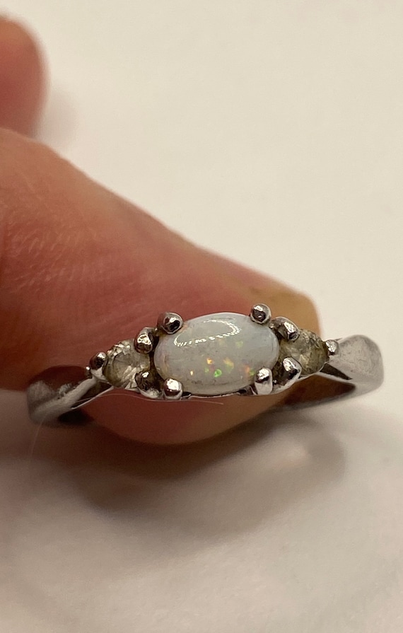 Vintage White Fire Opal Ring 925 Sterling Silver R