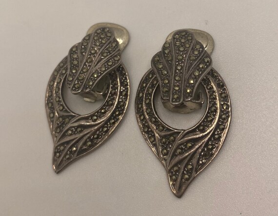 Clip-On Earrings Round Button Antique Vintage Sterling Silver Clip-On Earrings Round Button Antique Vintage Sterling Silver