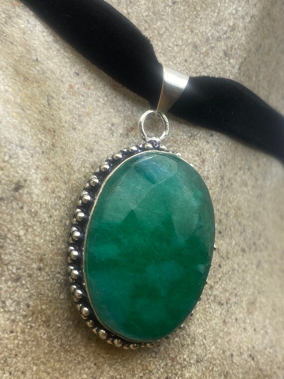 Vintage Green Raw Emerald Crystal Black Velvet Ch… - image 3