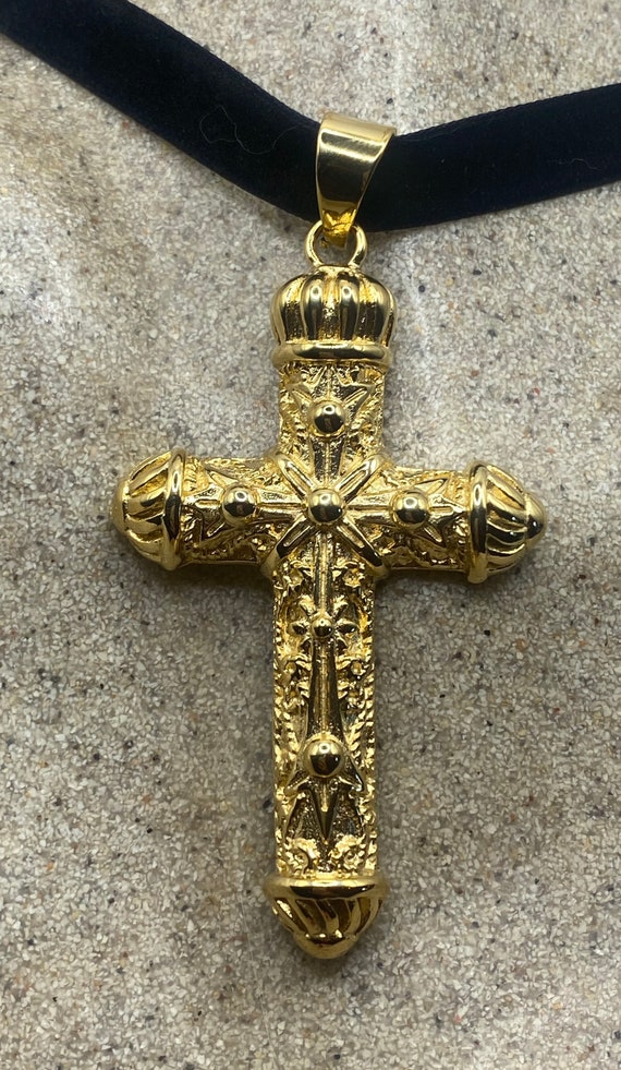 vintage Celtic Gold Stainless Steel Cross pendant 