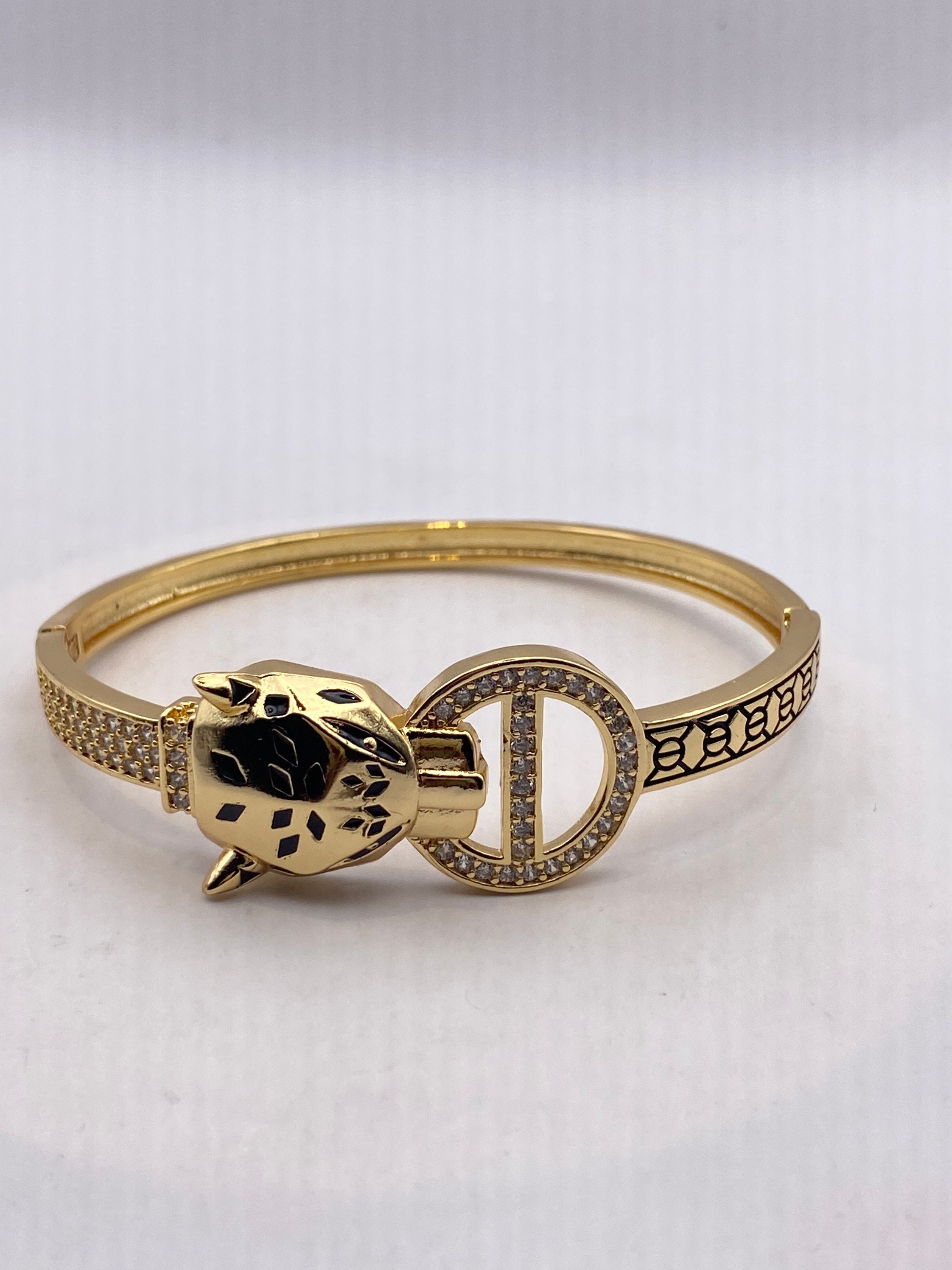 Bracelet jaguar femme sale