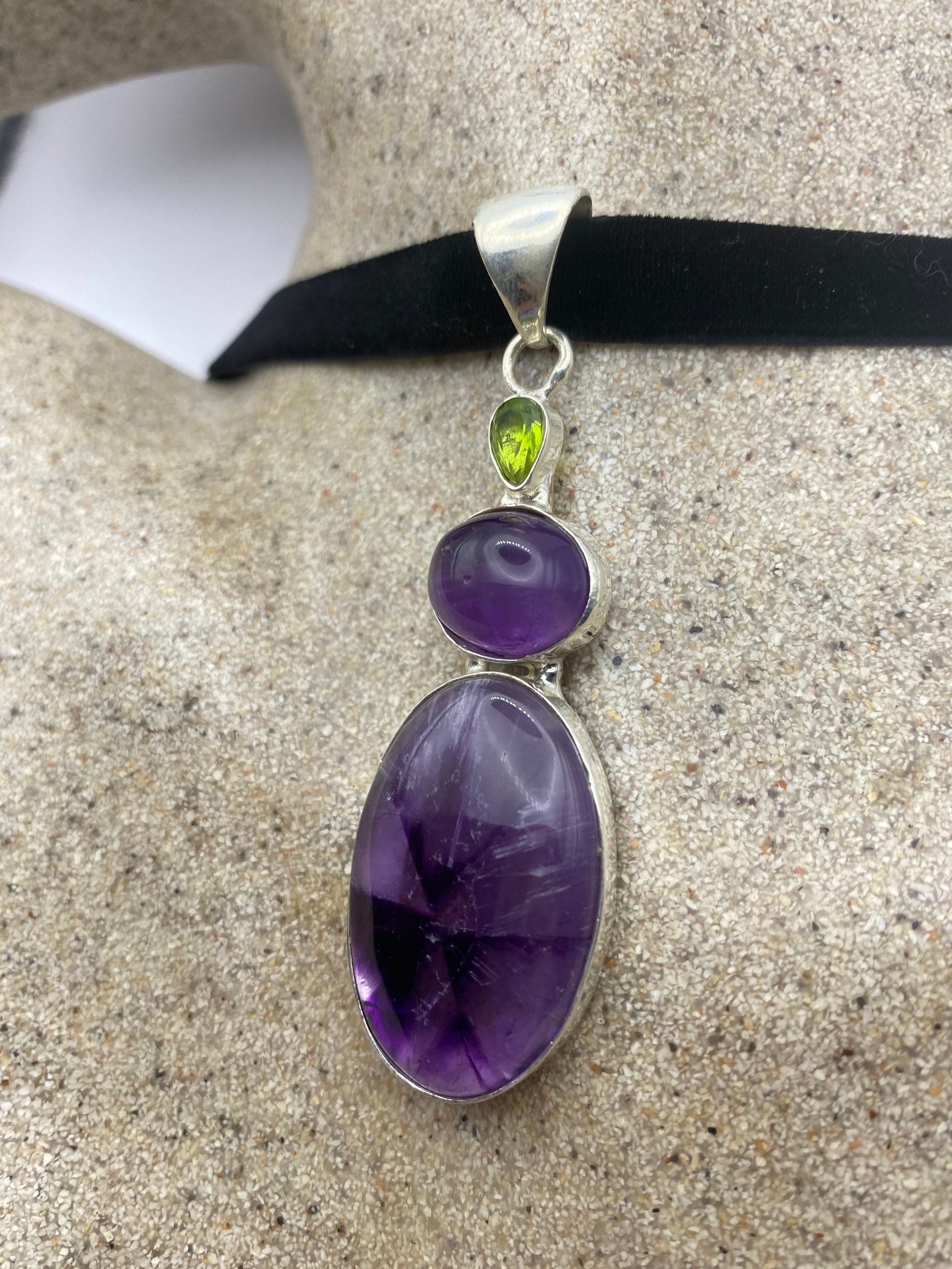 Collier Ras De Cou En Argent Massif Avec Améthystes Et Cabochons - Longueur 39 Cm