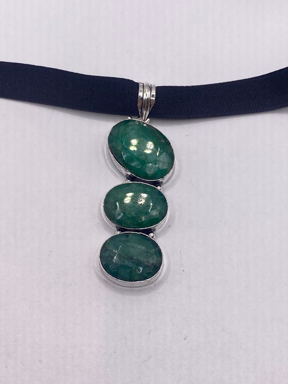 Vintage Green Raw Emerald Crystal Choker Pendant - image 5