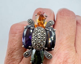 Anillo de cóctel vintage de plata de ley 925 con marcasita y circonitas cúbicas mixtas.