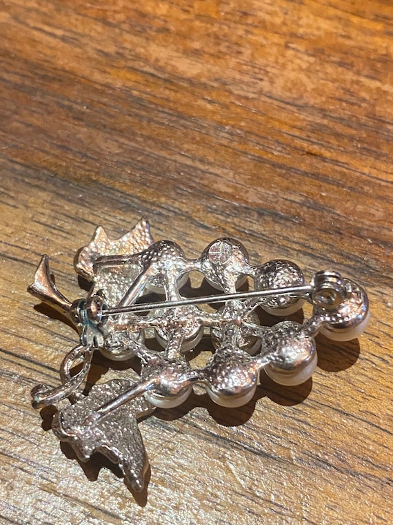 Vintage Pearl Grape Pin Silver Crystal Brooch - image 2
